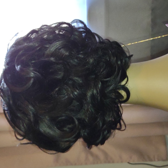 Nina wig - Picture 3 of 10